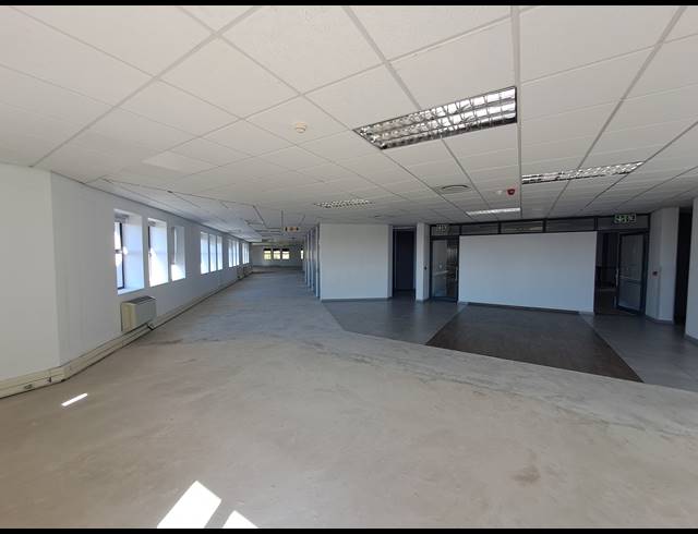 1,575M² OFFICE TO LET IN ILLOVO